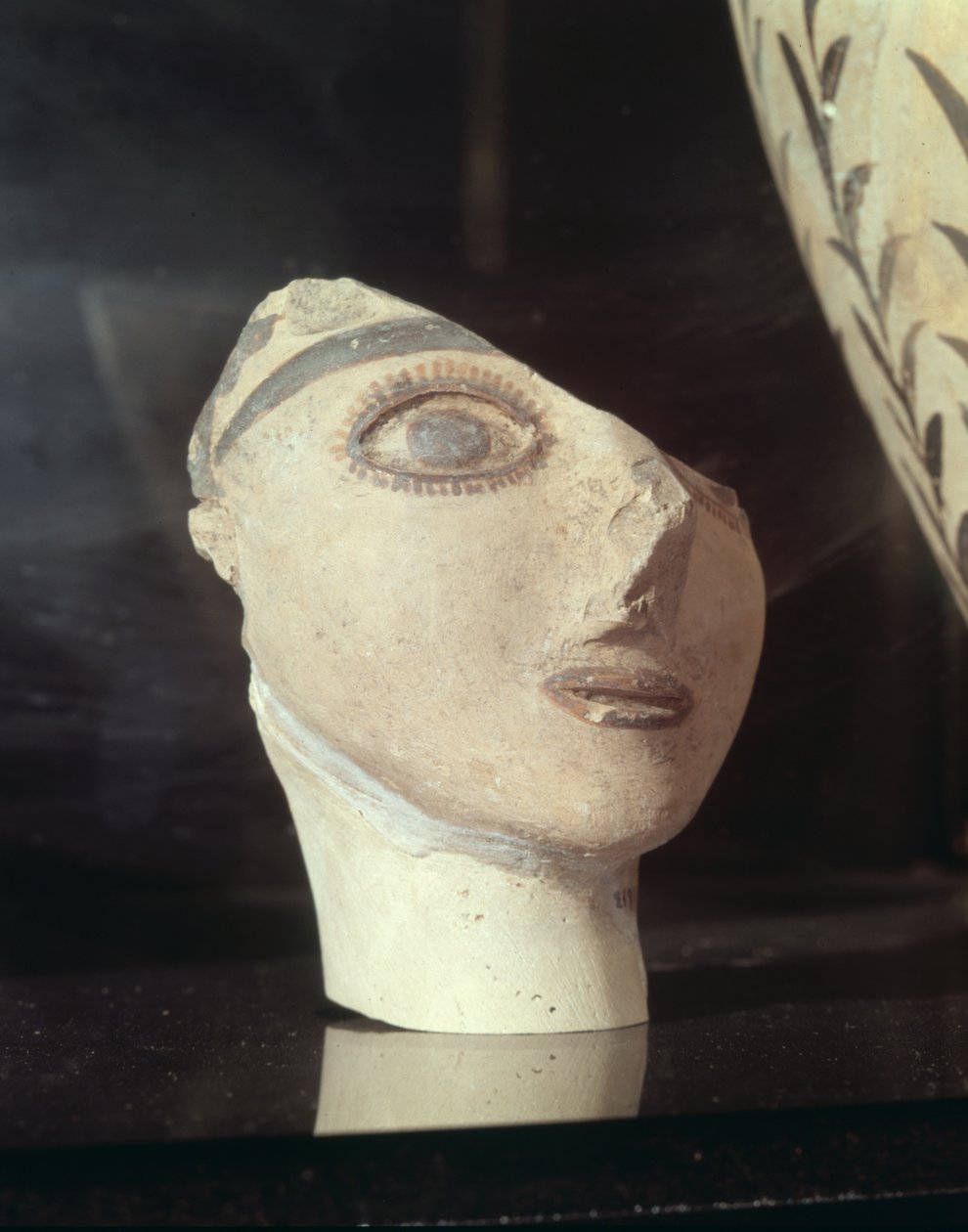 ミノアのクノッソス宮殿の少女の頭、紀元前1700年〜1400年（石膏） 作： ミノアン