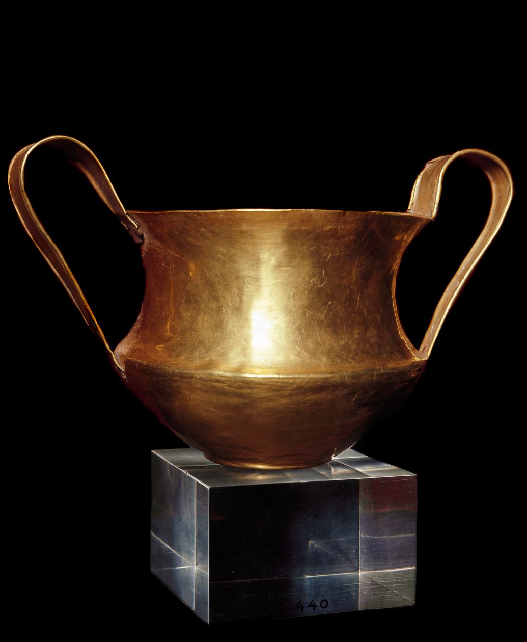 Mykenische Kunst: Goldkantharos aus einem der königlichen Gräber der Nekropole von Mykene von Mycenaean Mycenaean