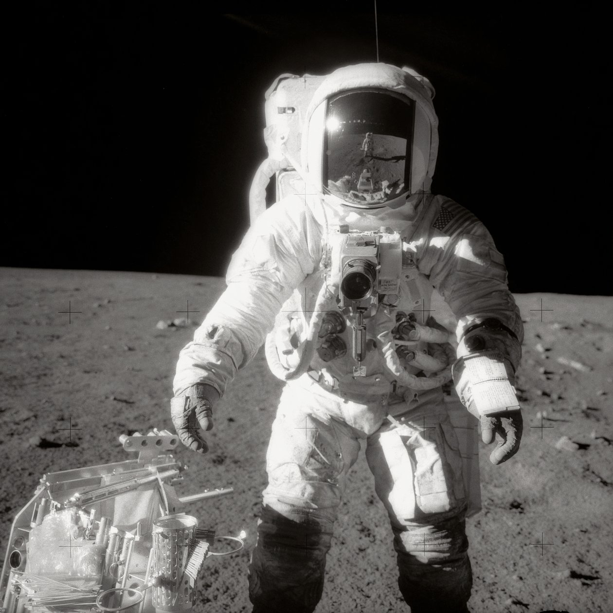 アポロ 12 号 - NASA、1969 年。 作： NASA画像