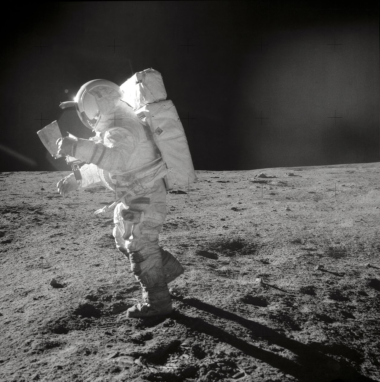 アポロ 14 号 - NASA、1971 年。 作： NASA画像