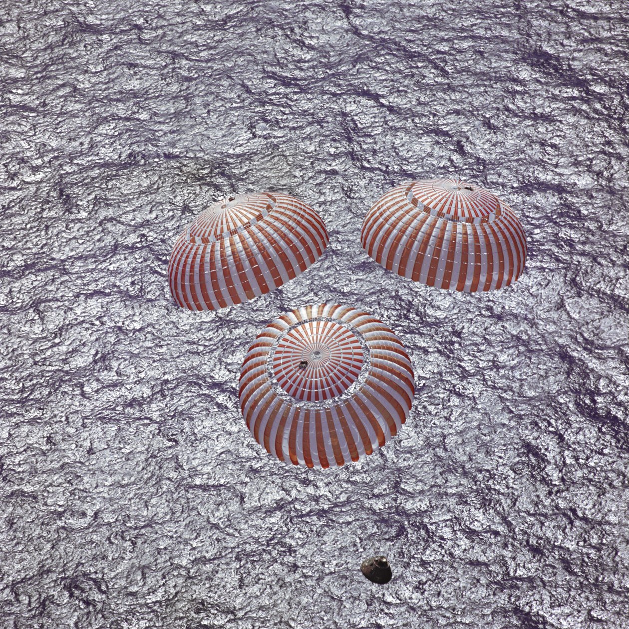 アポロ 16 号 - NASA、1972 年。 作： NASA画像