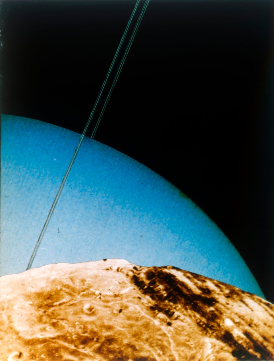 ミランダから見た天王星、1986年。