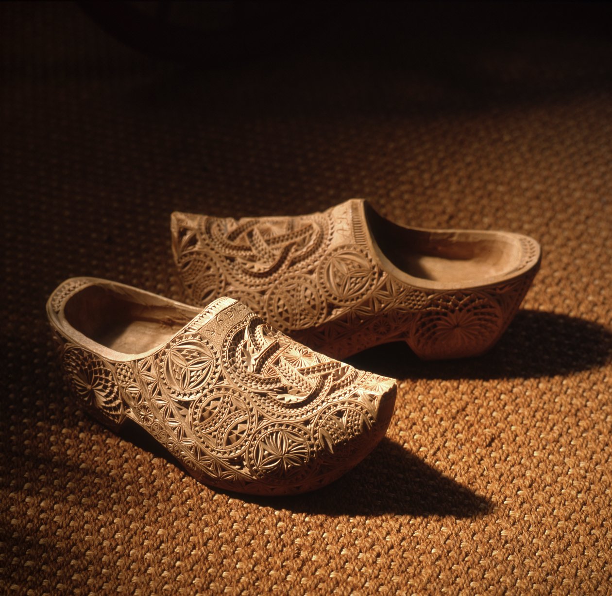 Holland 伝統的な赤い木靴 23センチ