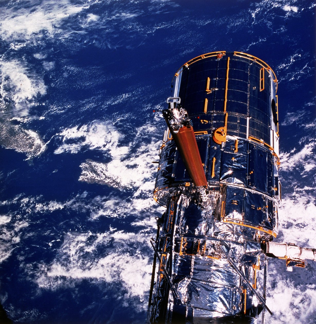 地球上のハッブル宇宙望遠鏡。 NASAの写真。 作： 全米航空宇宙局全米航空宇宙局