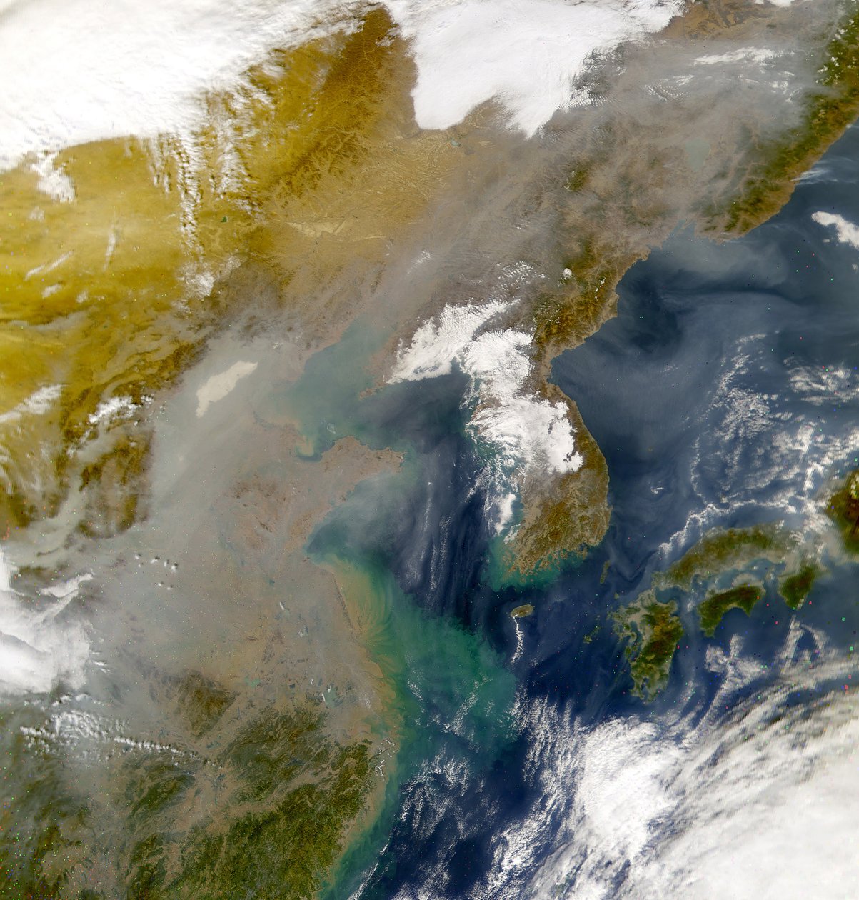 2001年11月23日に海を観測する広視野センサー（SeaWiFS）によって撮影されたこの画像では、汚染の渦に覆われた韓国と日本海。NASAのクレジット。科学地球地質学 作： 全米航空宇宙局全米航空宇宙局