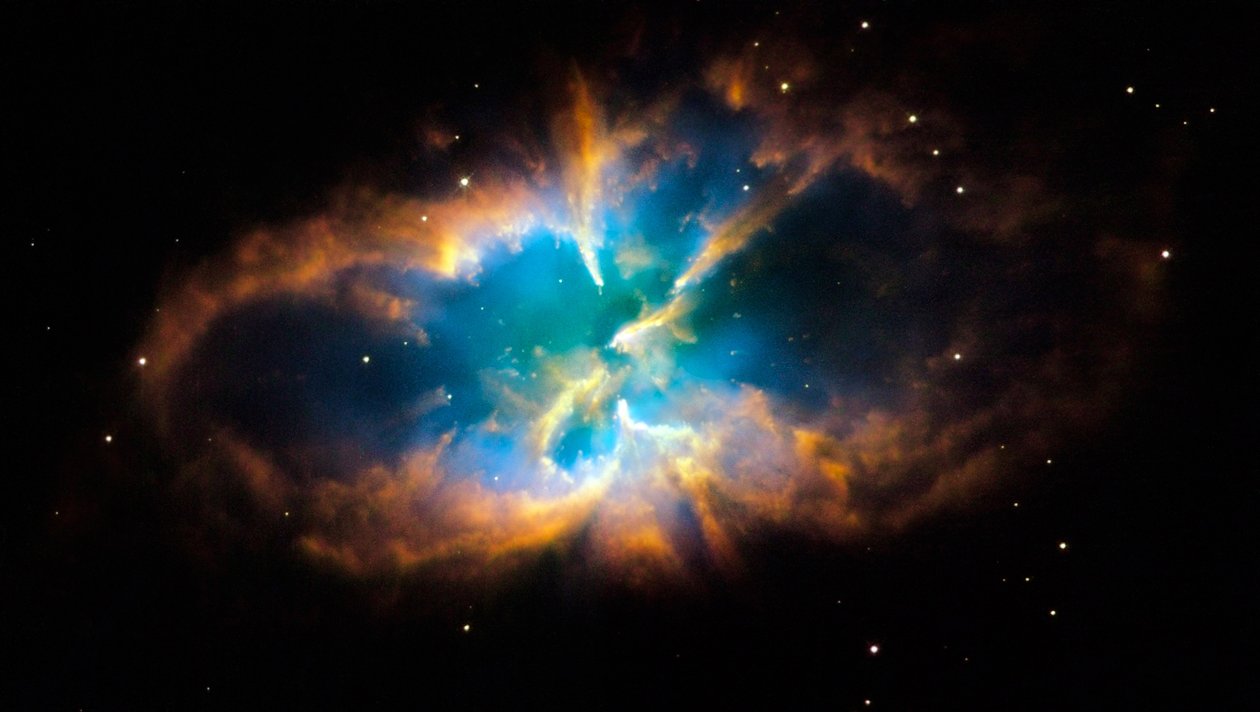 ピクシス（コンパス）の南の星座にある惑星状星雲NGC 2818。輝く星とガスの殻は、星が核の核を使い果たした後にその外側の層を空間に落としたときに作成されました 作： 全米航空宇宙局全米航空宇宙局