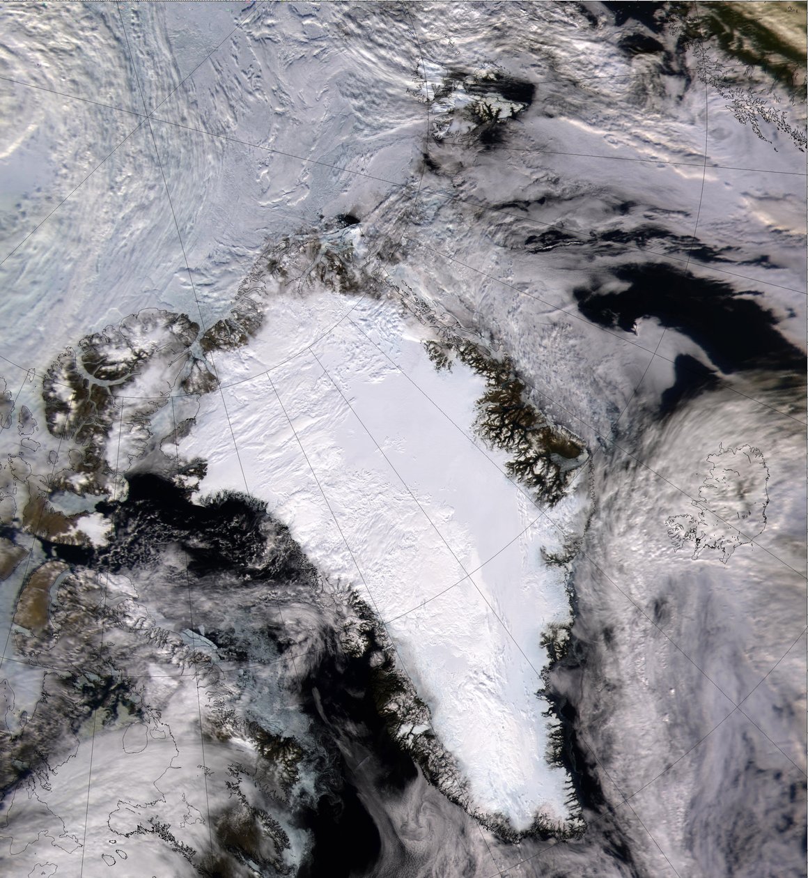 2000年の雪と氷に覆われたグリーンランドの衛星画像。クレジットNASA。 作： 全米航空宇宙局全米航空宇宙局