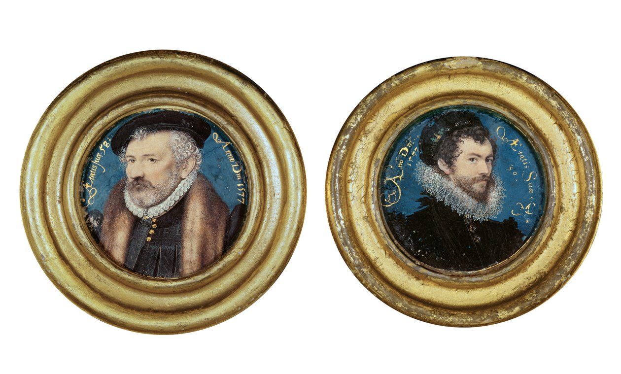 LtoR：Richard Hilliard（151819-94）アーティストの父、1577年頃、およびセルフポートレート、1577年（カードに貼られたベラムのトイレ） 作： ニコラス・ヒリアード