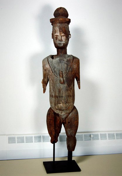 男性像、ウルホボ（木） 作： ナイジェリア人