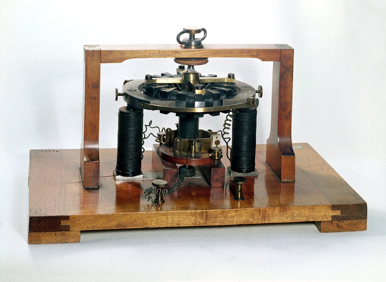 Antonio Pacinotti（1841-1912）によって1860年、1888年に発明された電磁マキネッタのコピー（ミクストメディア） 作： オレステ・チーニ