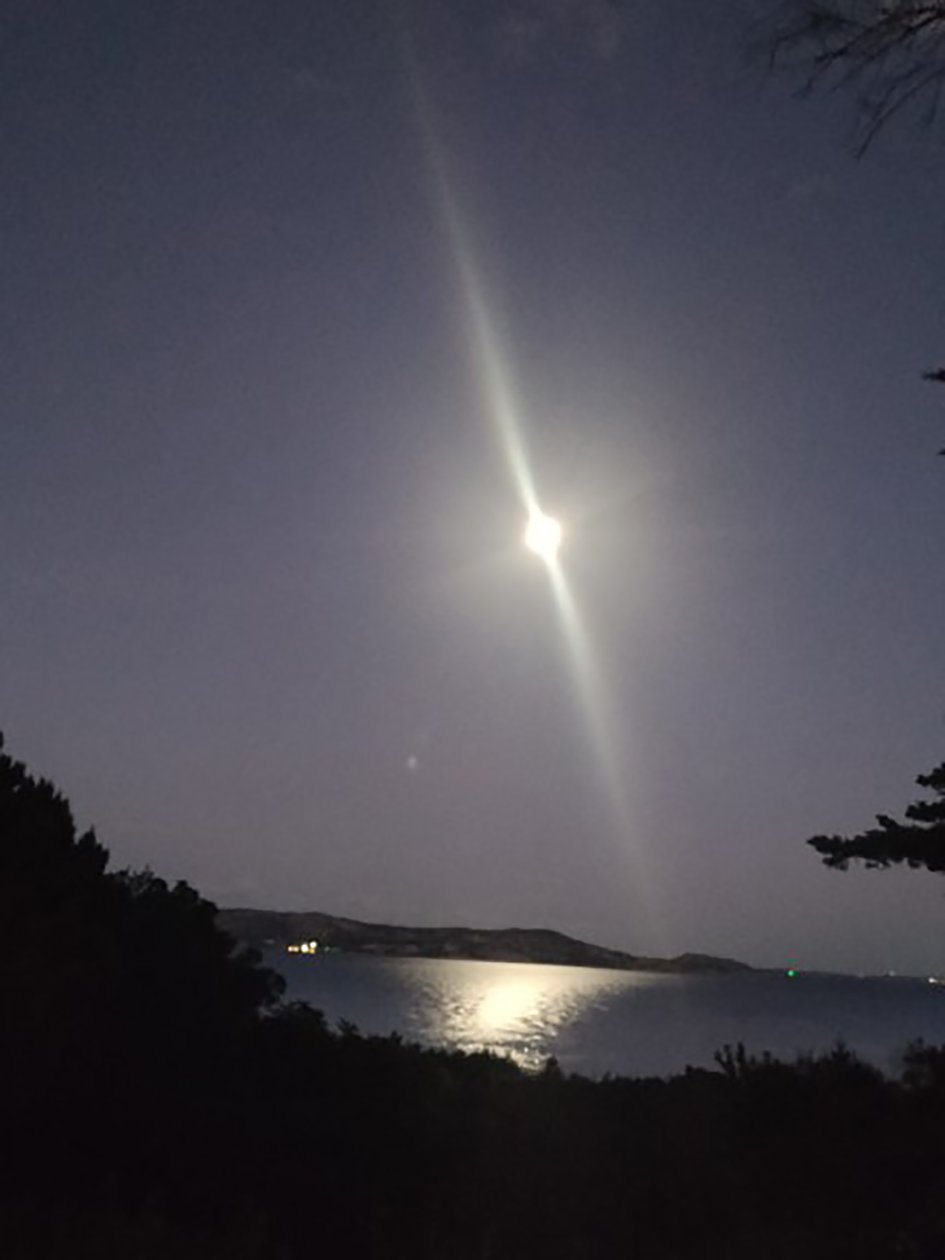 2021年、空（写真） 作： パトリツィア ラ ポルタ