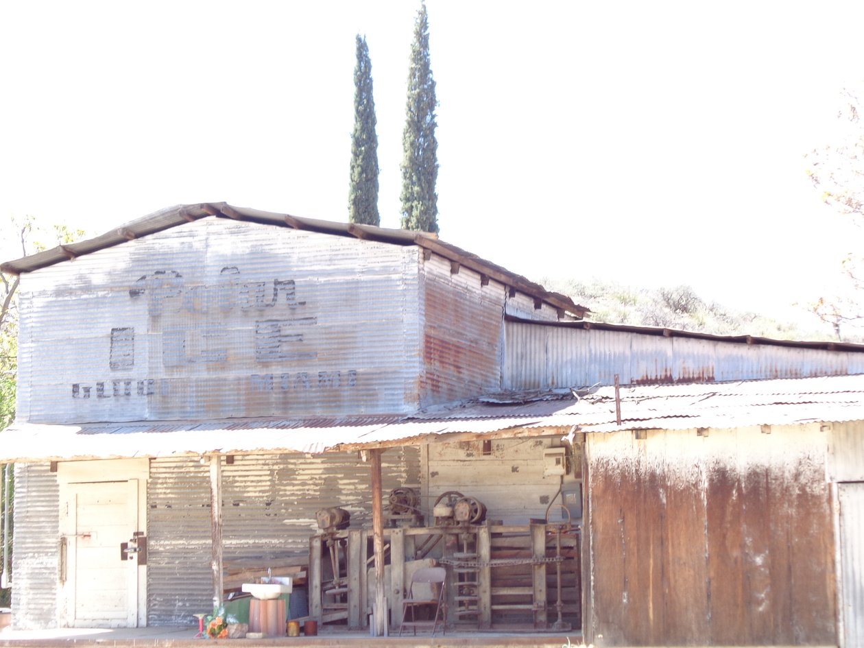 ARIZONA WORKSHOP、2014、（写真） 作： ピーターマクルーア