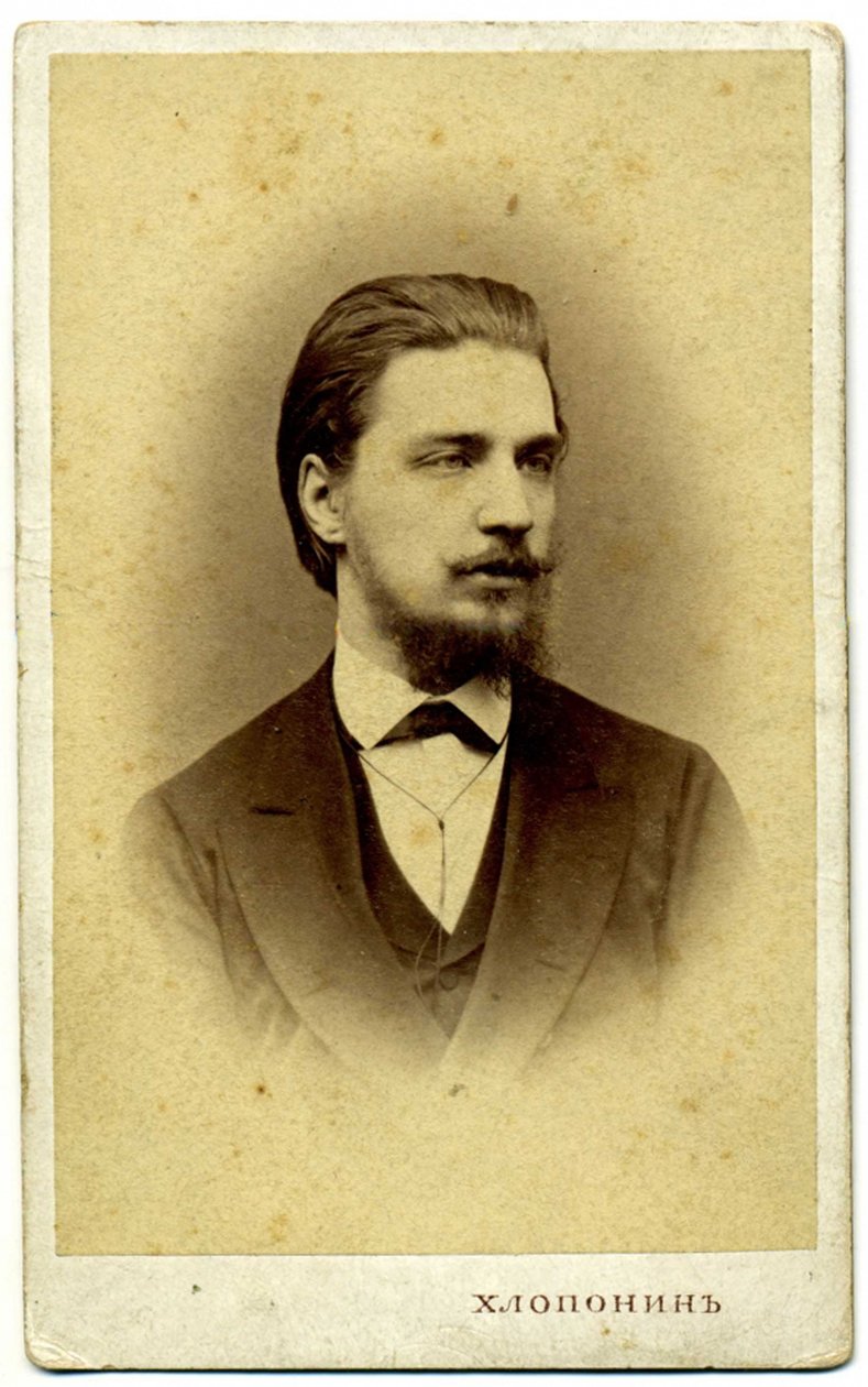 アレクサンドルセルゲイビッチブトゥリン1845-1916、1872 作： 写真スタジオアレクサンダークロポニン