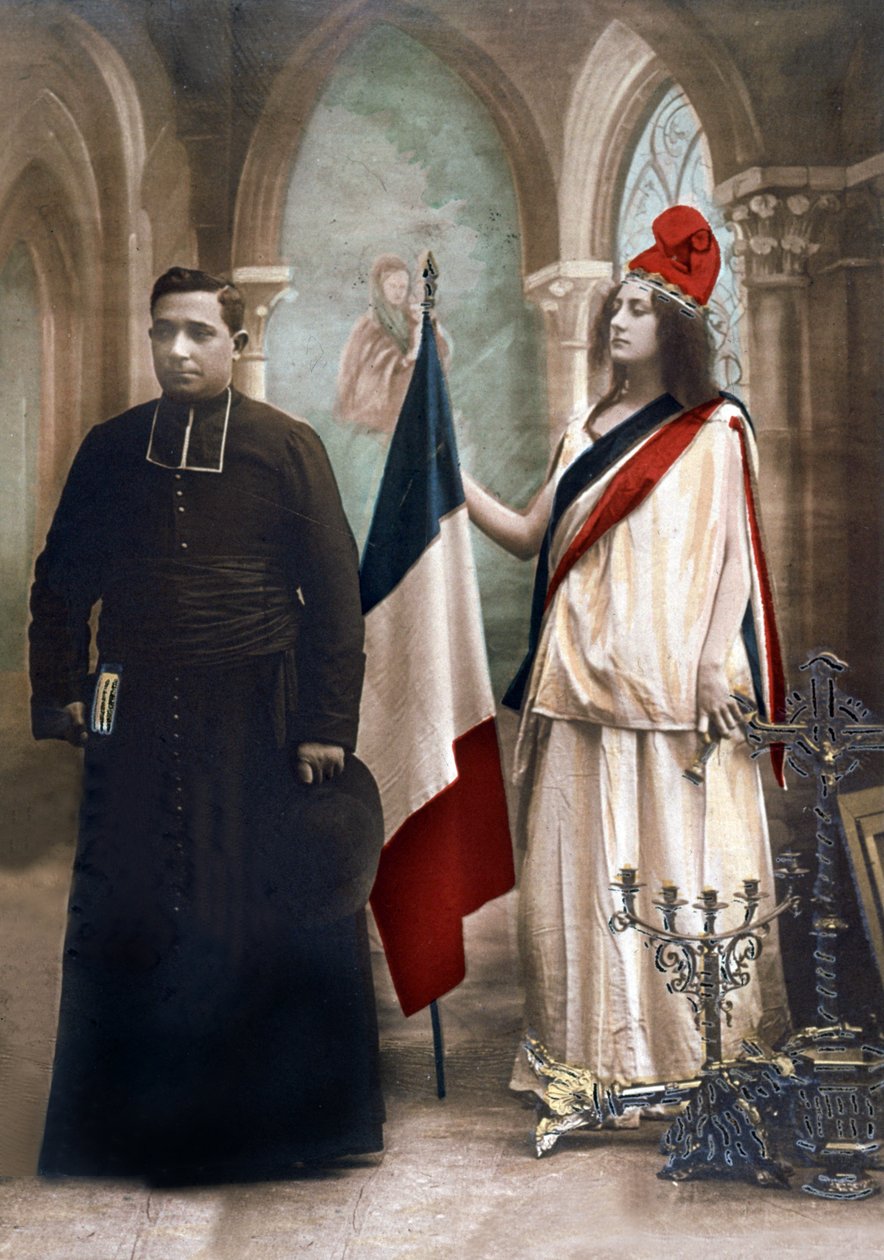 1905年の政教分離のアレゴリー、1907年のイラスト（カラー写真 作： 写真家フランス人