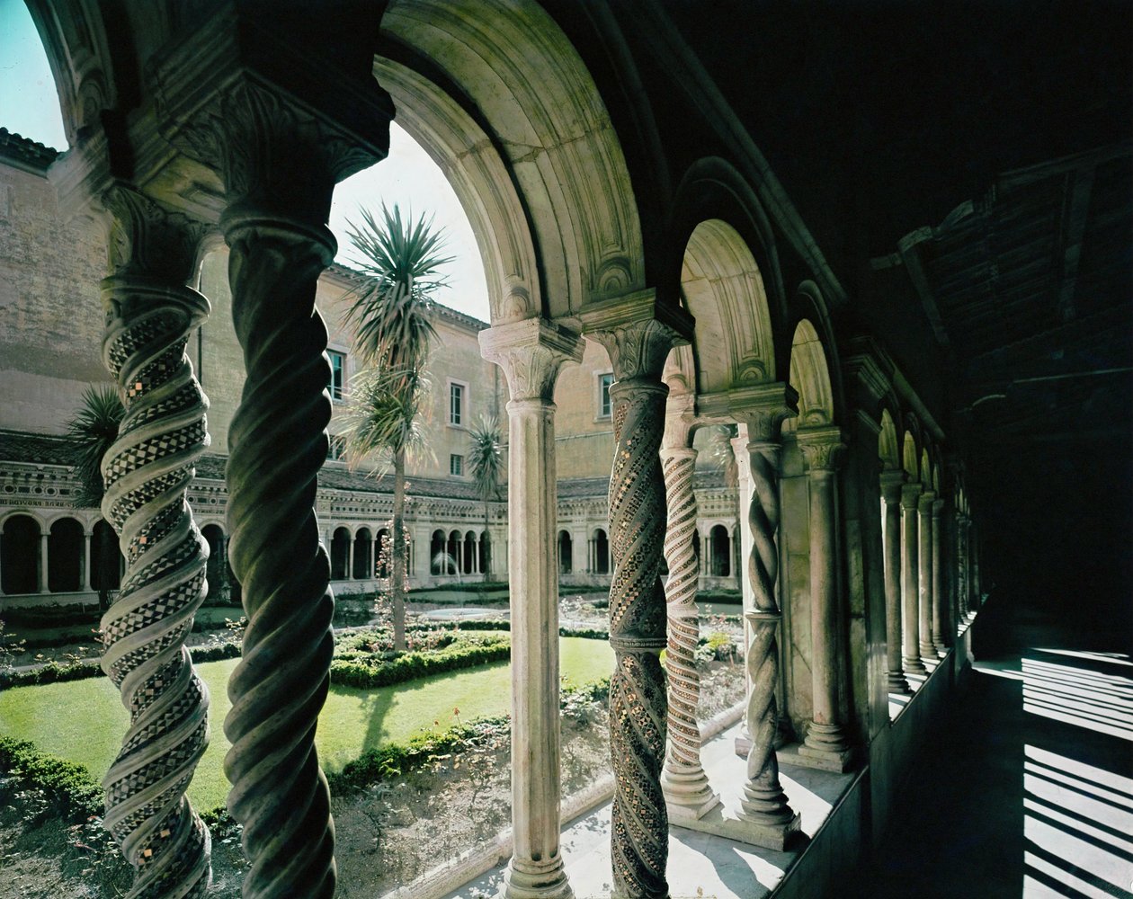 サン・パオロ・フオーリ・レ・ムーラ聖堂 作： 