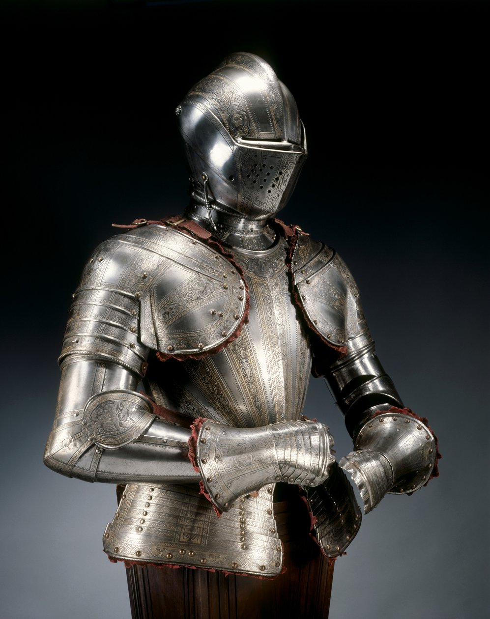 フットトーナメントのハーフアーマー、1590年頃 作： ポンペオデッラセサ