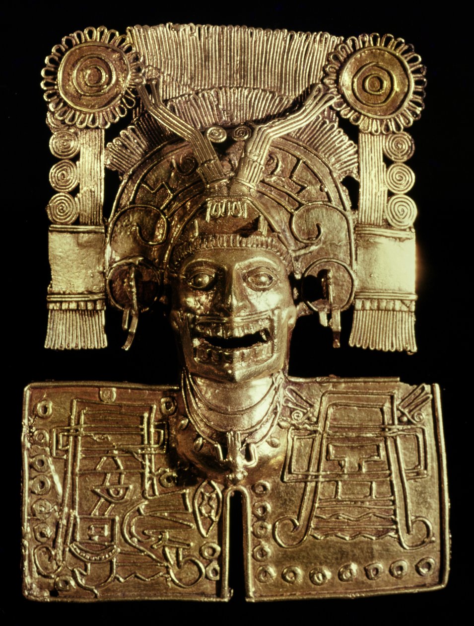 死の神を表す胸当て、Mictlantecuhtli、墓7、モンテアルバン、Mixtec、c.1300-1450（金） 作： プレコロンビアン