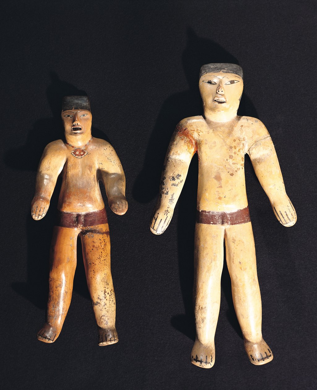2つの男性像、ルクアイ文化（セラミック） 作： プレコロンビアン