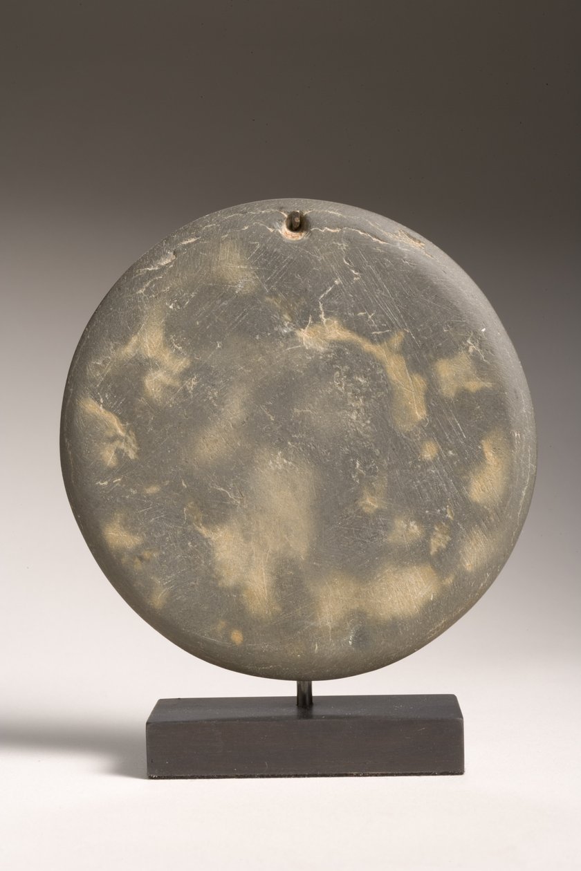 太陽の形のパレット、Naqada II-III、c.3600-3000 BC（緑片岩） 作： エジプト王朝時代
