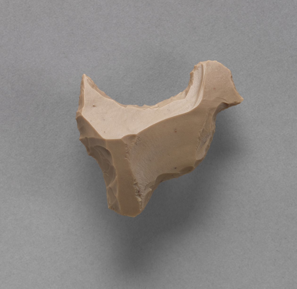 鳥の形をしたフリント、紀元前4000年から3000年 作： エジプト王朝時代