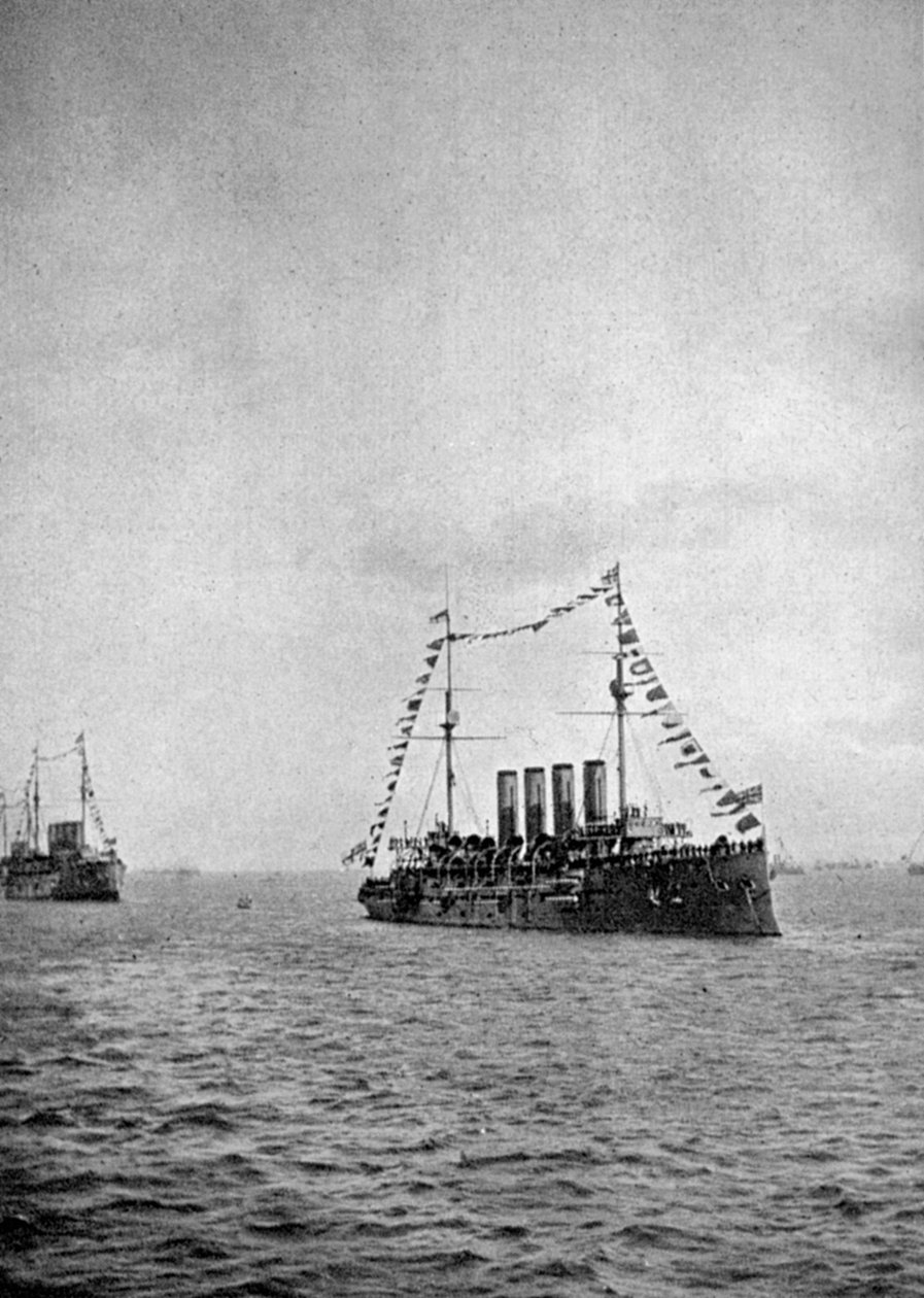 ポーツマス沖の海軍のレビュー、1907 1908。 作： 女王アレクサンドラ