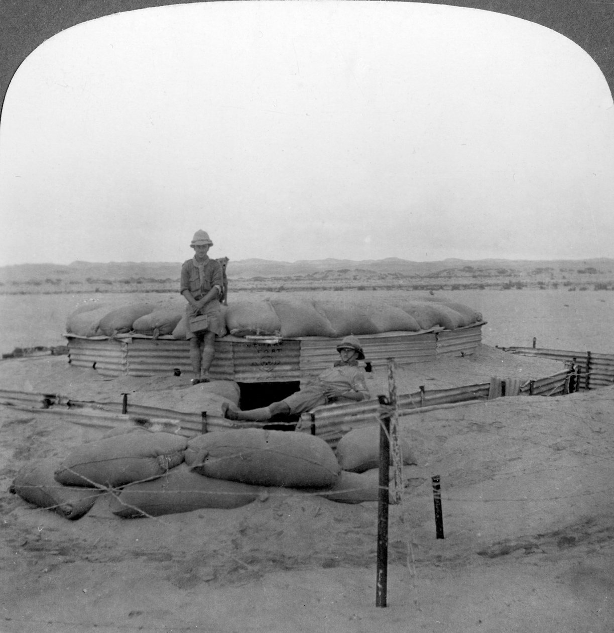 ユニークな砂のブロックハウス、南西アフリカ、第一次世界大戦、c1915 作： 現実的な旅行出版社