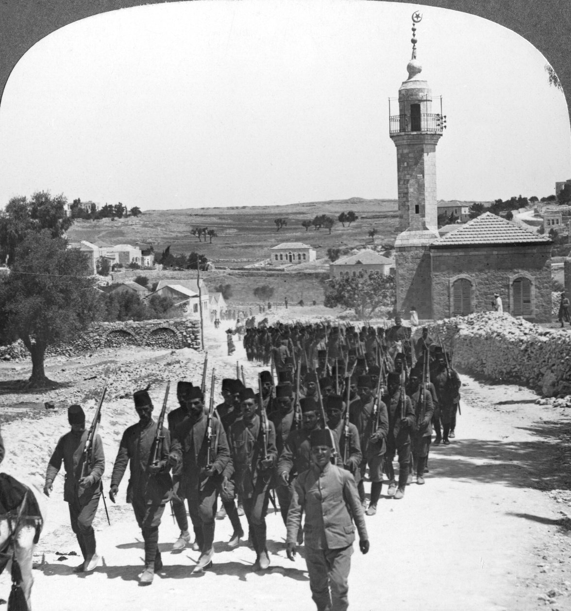 トルコの兵士、パレスチナ、第一次世界大戦、c1917-c1918を破った 作： 現実的な旅行出版社