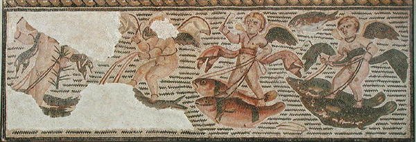 魚に乗っているキューピッド、スース（Hadrumetum）チュニジア（モザイク）の舗装の断片 作： 小説