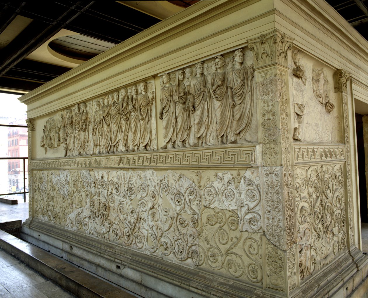 Ara Pacis（大理石）の北壁の行列 作： 小説