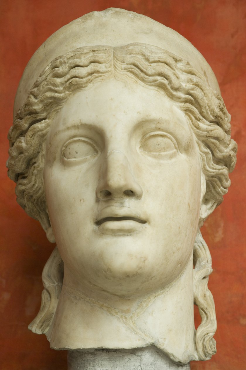 ダイアデムを持つ女性、ローマ帝国時代（紀元前30年〜500年）（大理石） 作： 小説
