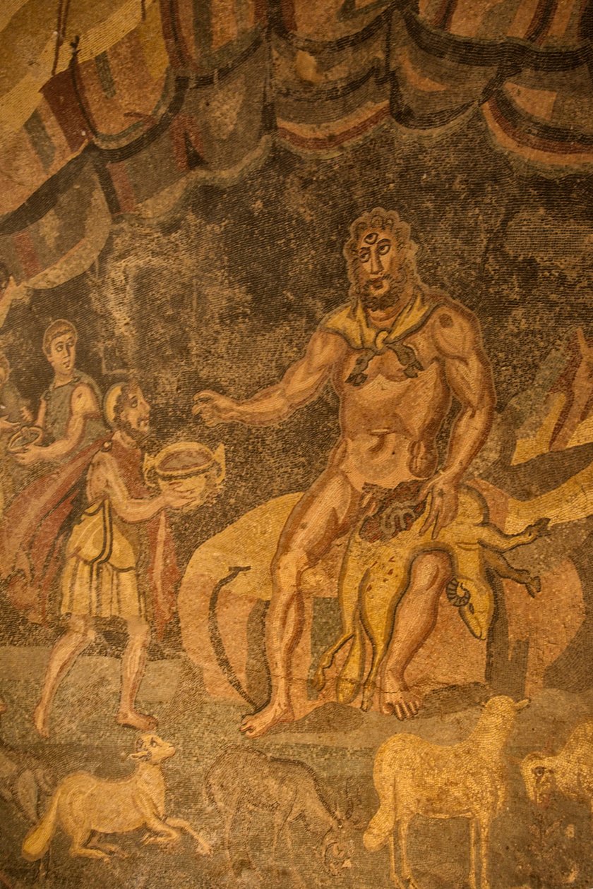 サイクロプスの床のモザイク、Villa Romana del Casale、Piazza Armerina、シチリア、イタリア (写真) 作： 小説
