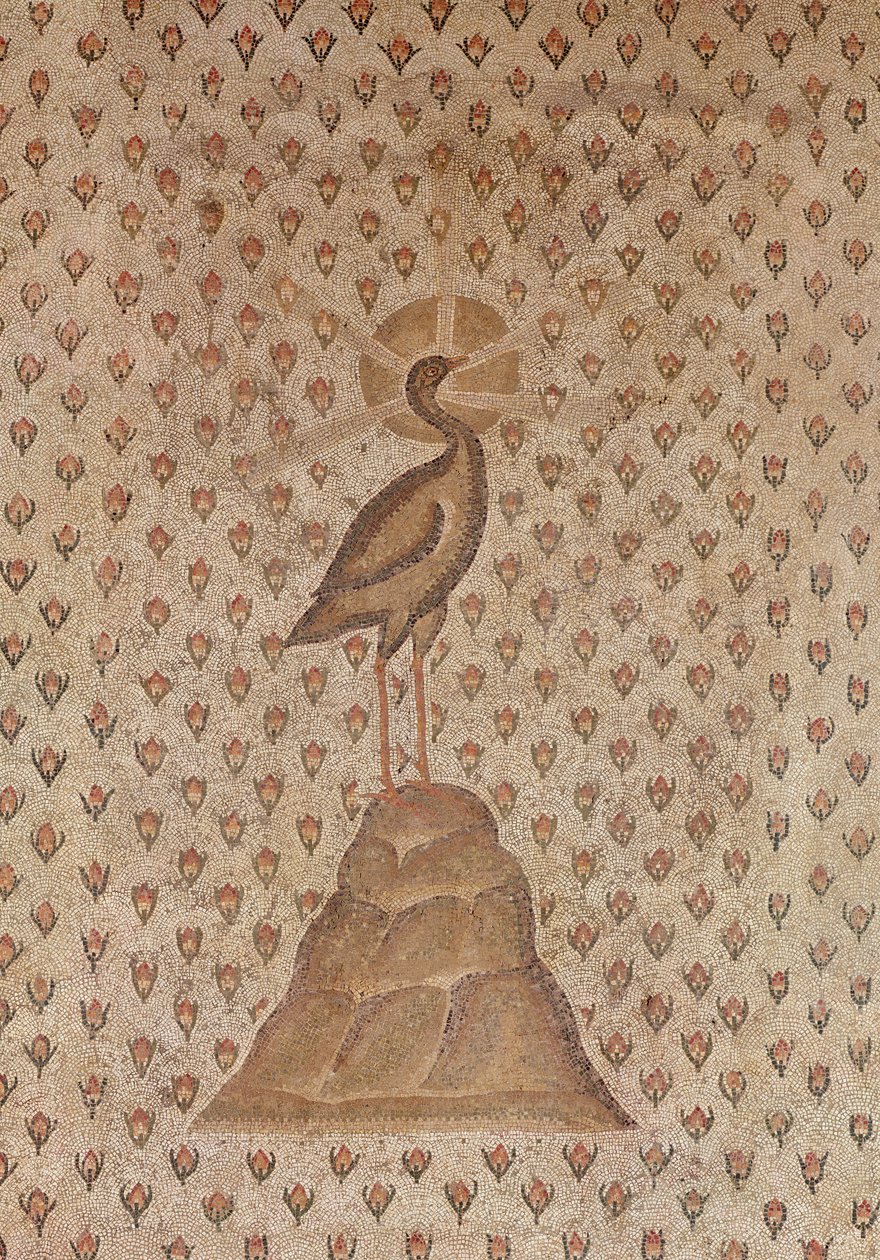 モザイクの舗装、中央のモチーフの細部。バラのつぼみのベッドの上に不死鳥を描いた細部。ダフネ、アンティオキア、ローマの別荘の中庭からの紀元前5世紀後半の大理石と石灰岩のモザイクの細部1 作： 小説