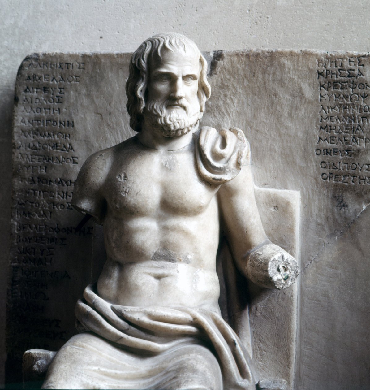 エウリピデス、ギリシャの悲劇詩人。(ローマ帝国時代の大理石）ルーヴル美術館、パリ 作： ローマンローマン