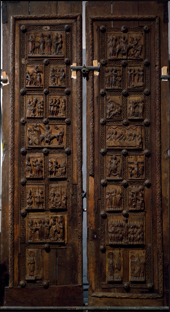 ロマネスク美術：ドイツ・ケルンのカピトルの聖マリア教会の12世紀中頃の木製扉（Sankt Maria im Kapitol, Koln) 作： ロマネスク