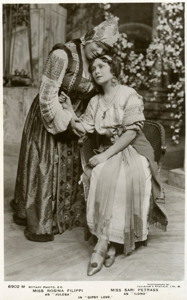 Rosina FilippiとSari Petrass、女優、c1912。 作： ロータリー写真