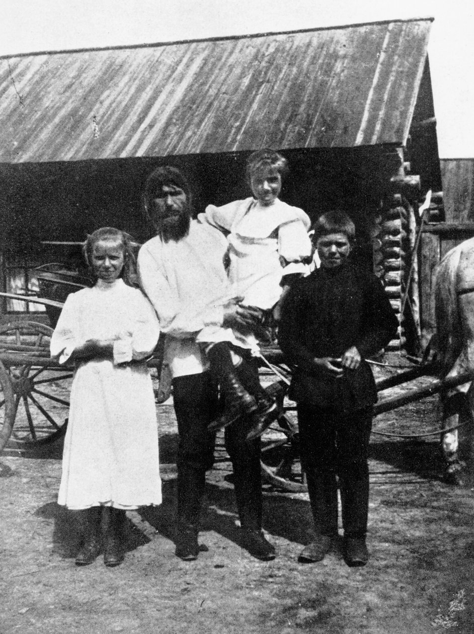 ポクロフスコエのラスプーチンと彼の家族 作： ロシアの写真家