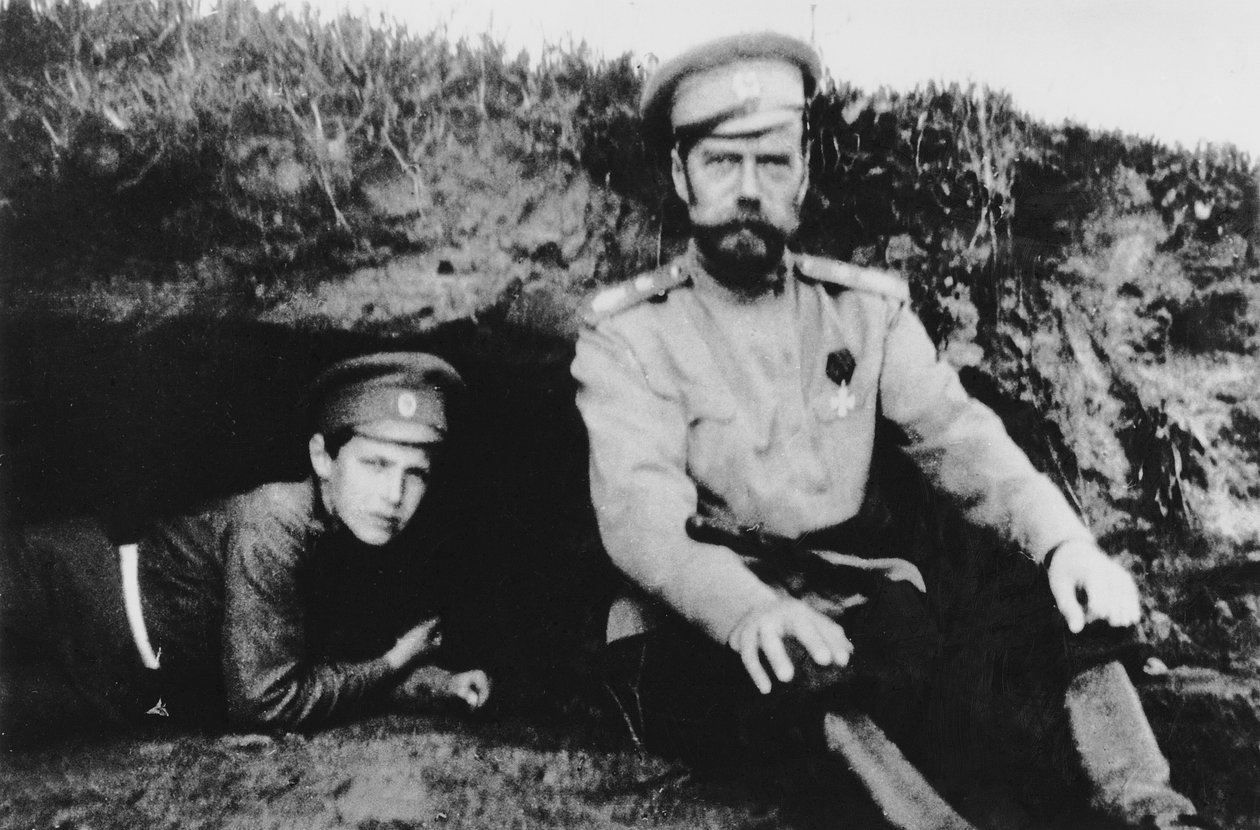 ニコライ2世と息子のアレクセイ 作： ロシアの写真家