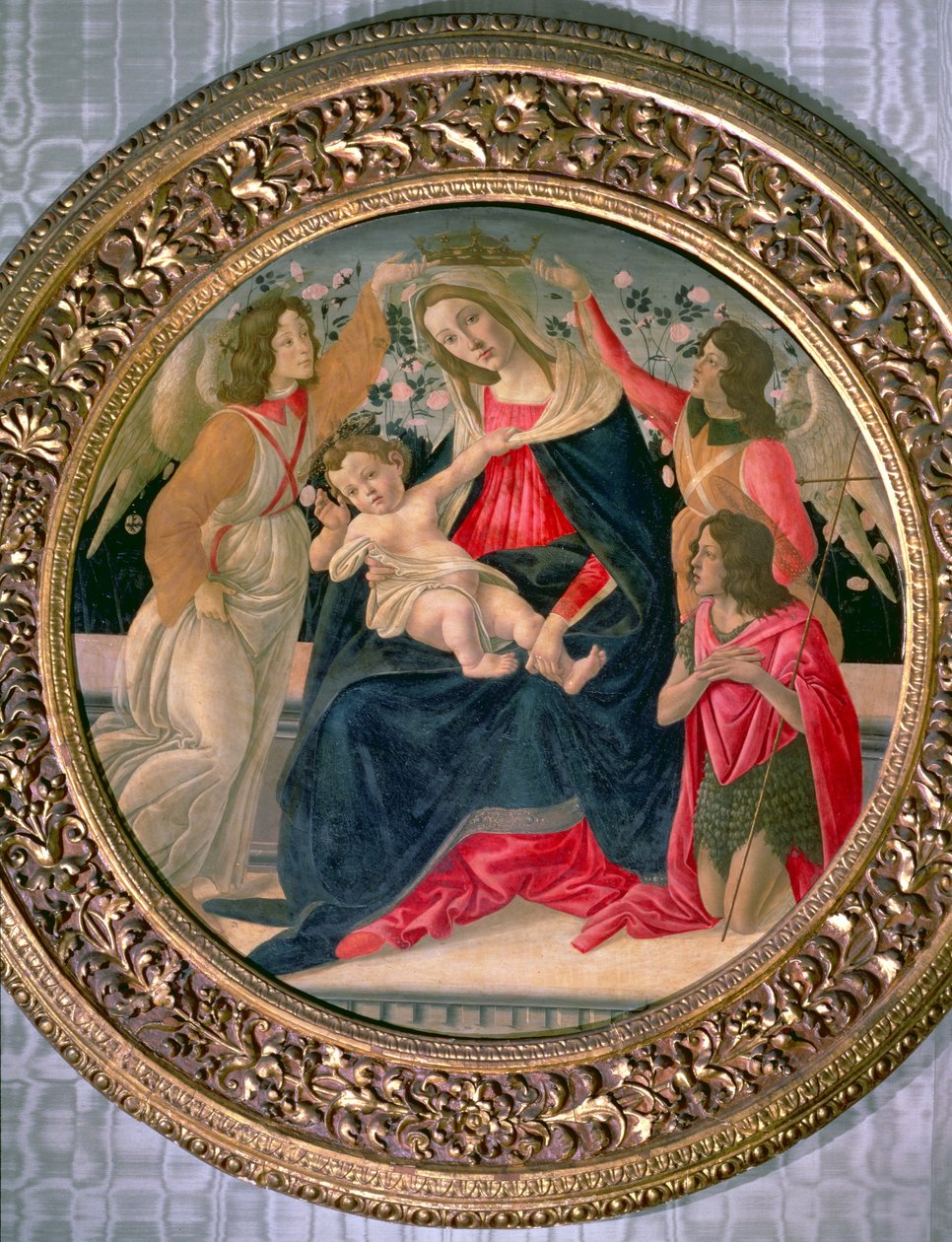 マドンナと天使と聖ヨハネの子（パネル上のテンペラ） 作： Sandro Botticelli