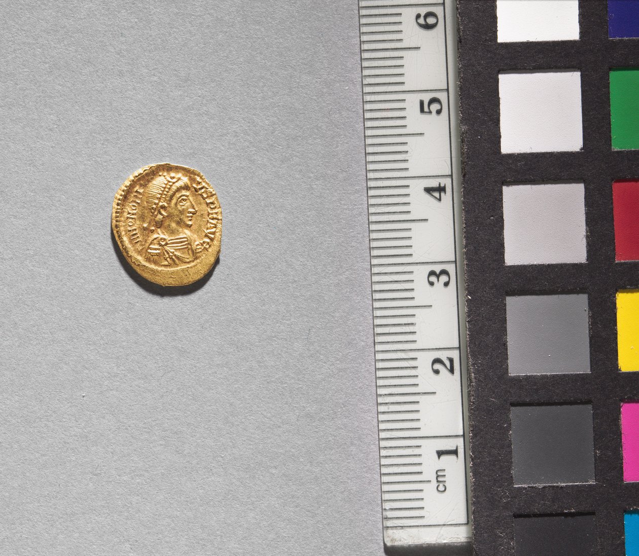 アルカディオスのソリドゥス（裏面）、395～408年（金）（裏面についてはCVL499735参照 作： 学校ビザンチン