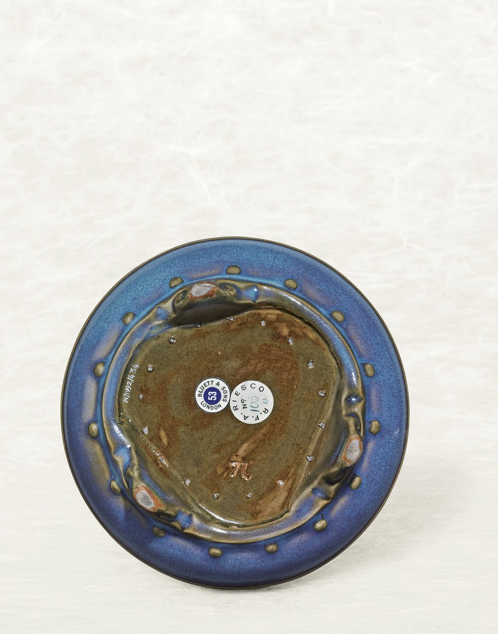 6月「ナンバーナイン」三脚水仙丼、元-明王朝（磁器）（1190774-5も参照） 作： 学校の中国語