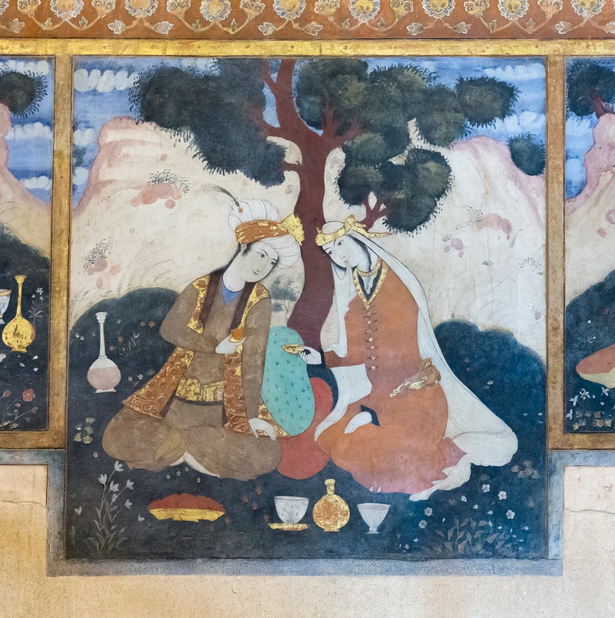 Tuoreena Chehel Sotoun Palacessa, Esfahanissa, Iranissa 作： 学校イラン