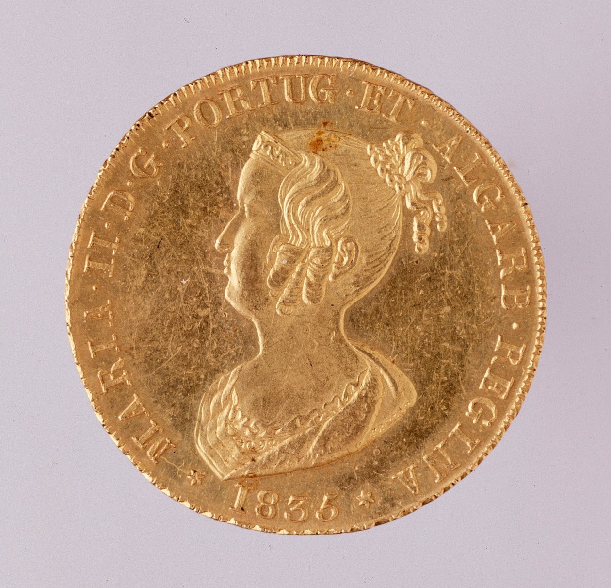 ポルトガル女王マリア2世（メアリー2世）（1819-1853）の金冠 1835年直径3.1cm ナポリ、ムゼオ・アルケオロジコ 作： 学校ポルトガル語