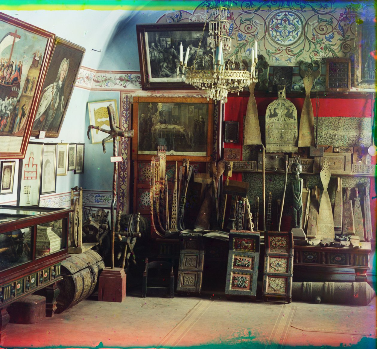 ロストフ・クレムリンのアイオナの部屋、1905-1915 作： セルゲイ・プロクディン・ゴルスキー