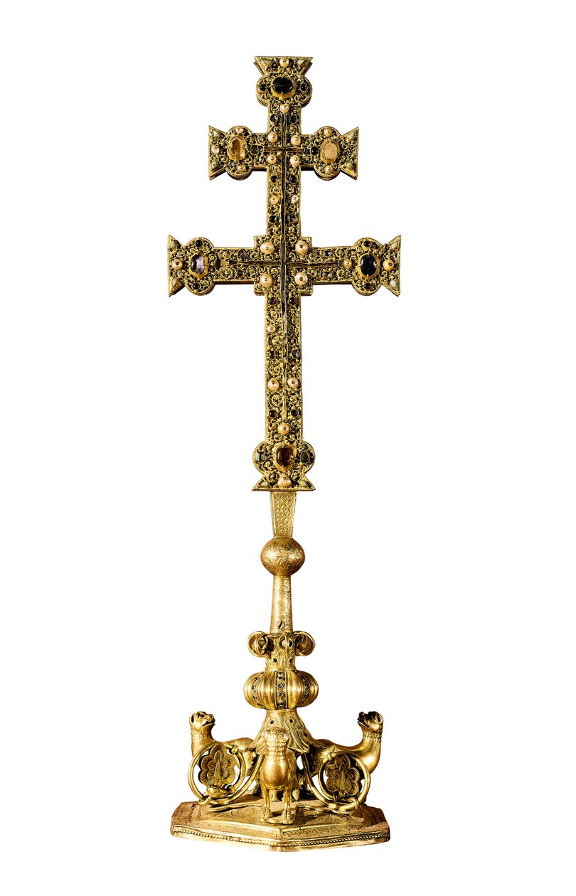 「ポンフェラーダ（スペイン）のテンプル騎士団の十字架「Cignum crucis 作： スペイン語学校