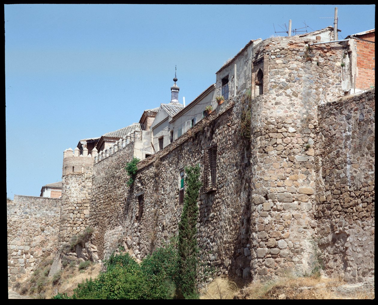 スペイン・トレドの城壁の眺め（View of the walls, Toledo