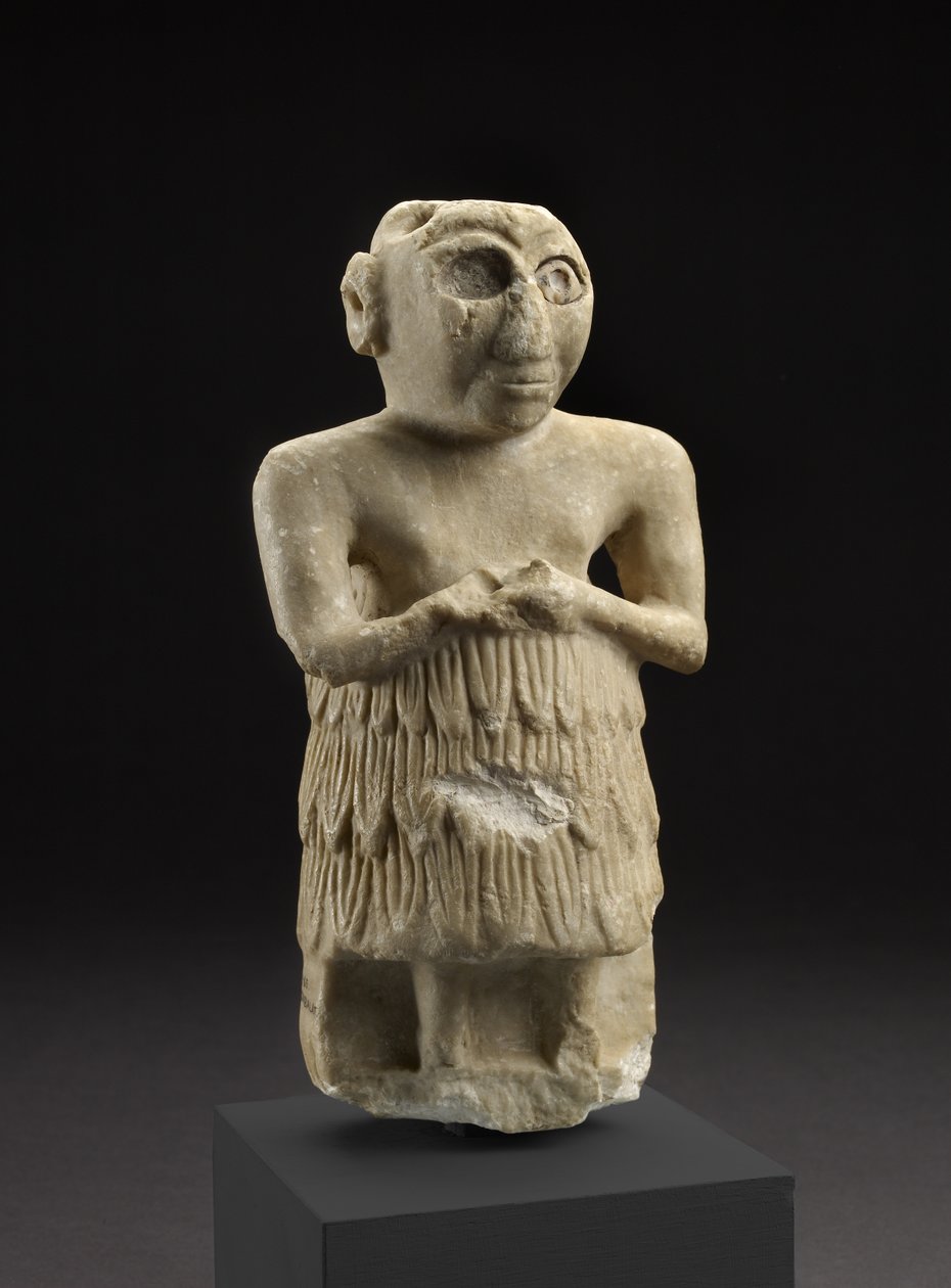 崇拝の態度でシュメール人の男、イスタバラ、イラク（石灰岩）の小像 作： シュメール人