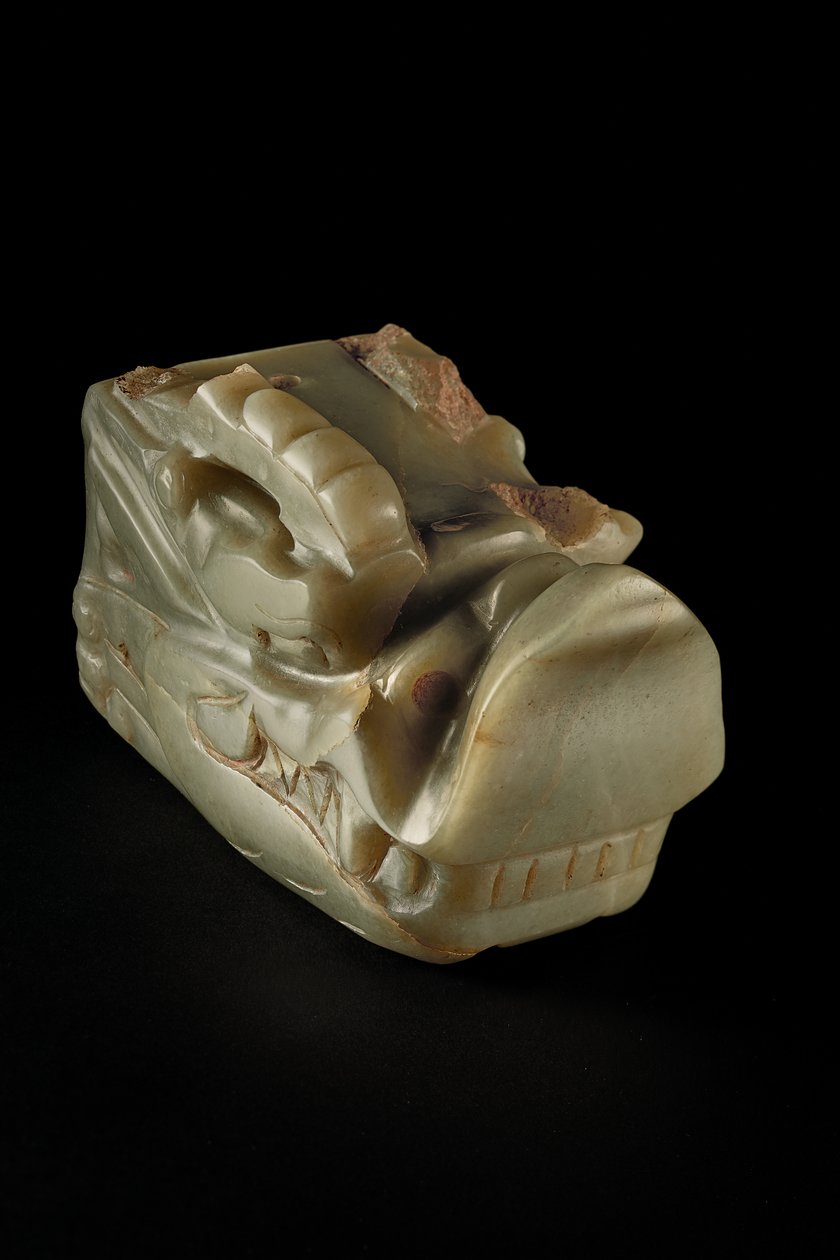 The Junkunc Jade Dragon Head (jade) 作： 唐王朝の中国語学校