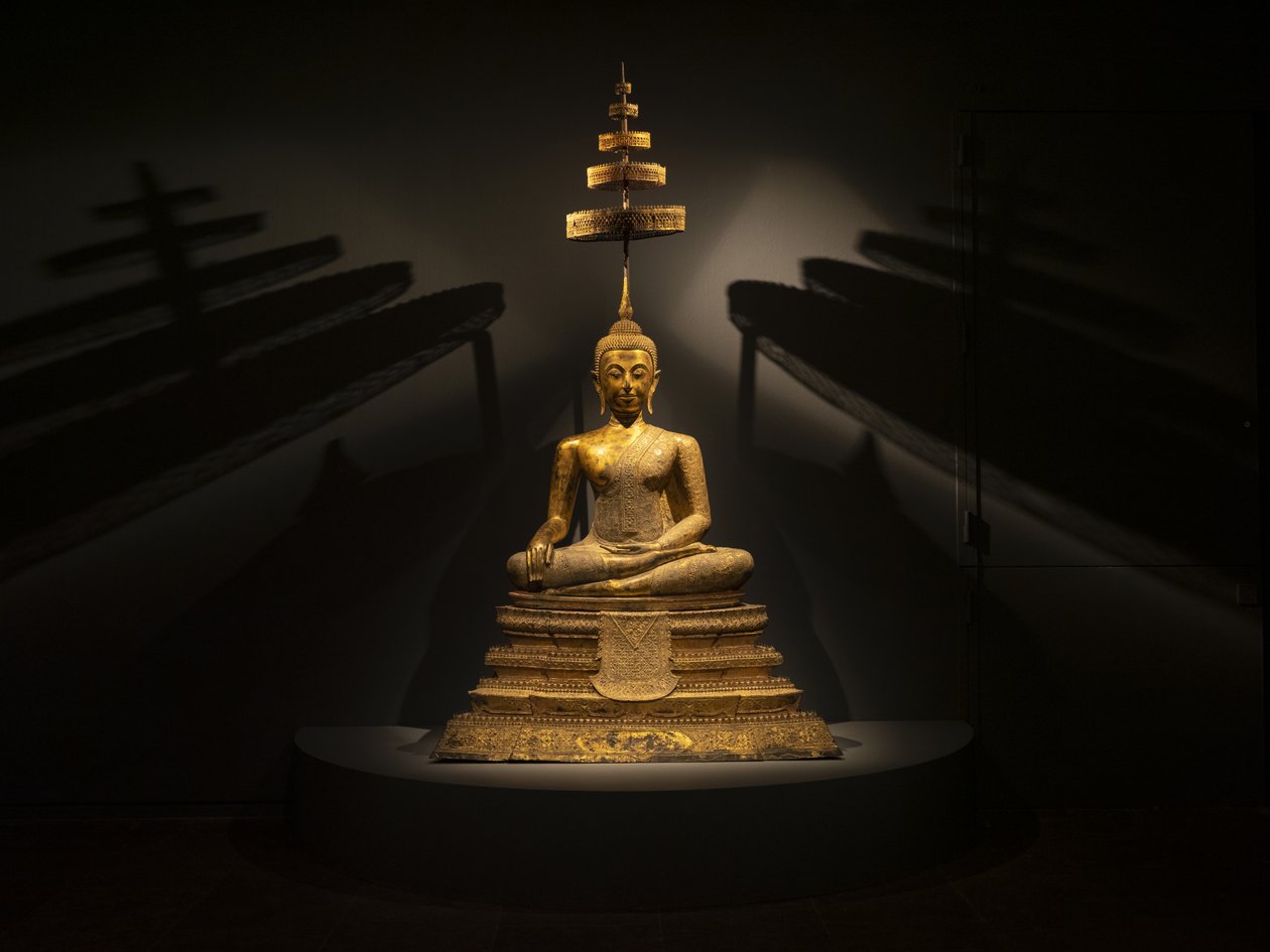 不明な画像 作： タイの学校