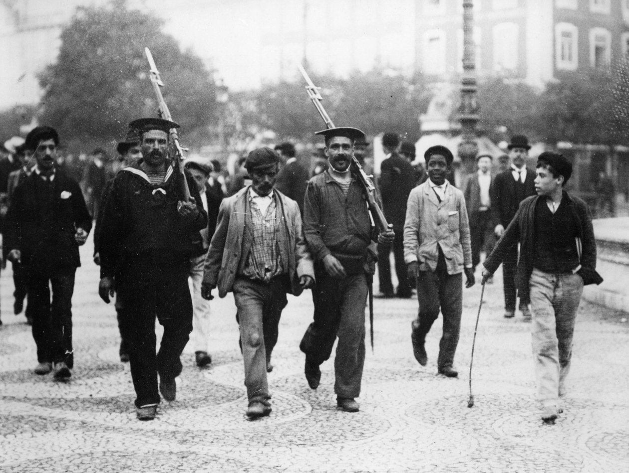 1910年のポルトガル革命時の船員による王家の逮捕 作： トーマスE.とホレスグラントグラント