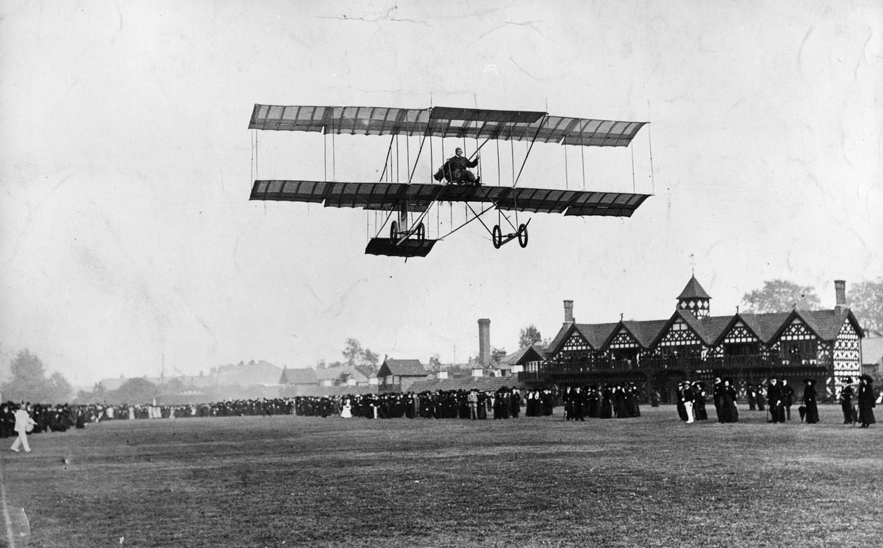 1910年のマンチェスター飛行と同じ年、ラネラグクラブからマシンを飛ばしたグラハムホワイト 作： トーマスE.とホレスグラントグラント